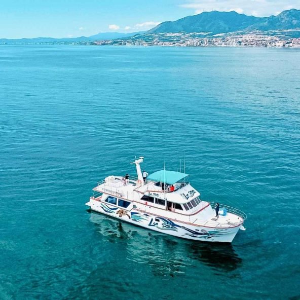 Tour en Barco Tobogan XXL, Snorkel, Actividades, Almuerzo y Pick Up