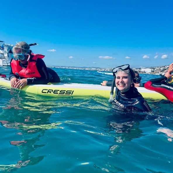 Charters Privados | Private Boat Tours 7 turista-de-UK-feliz-paddle-snorkel-mas-paddle-surf.jpeg